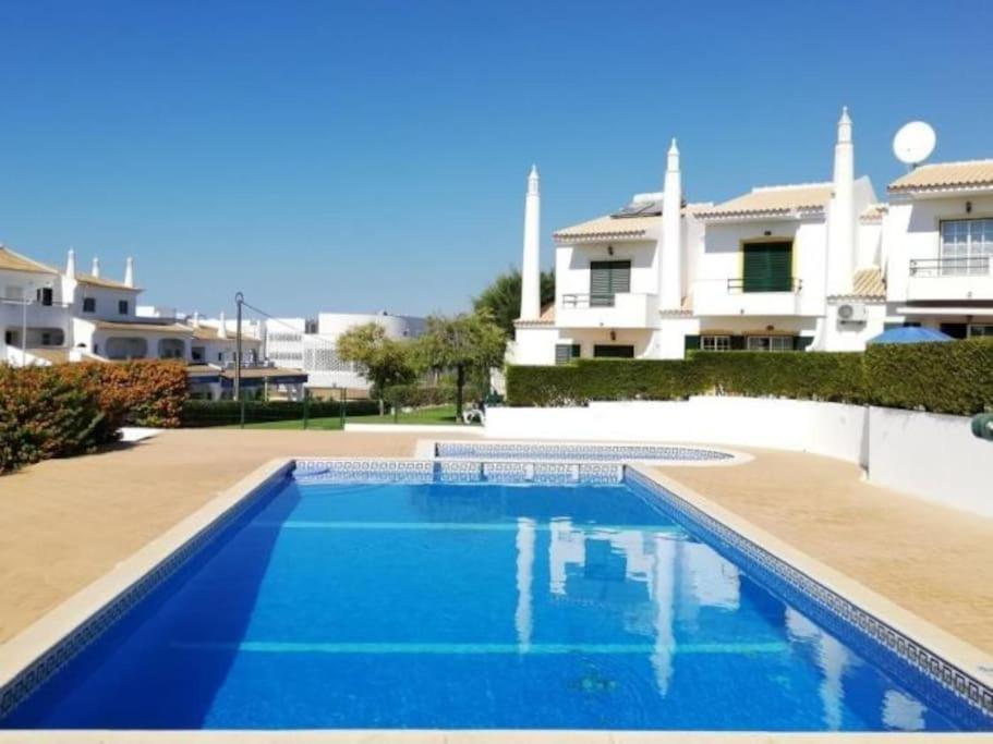 Joia Da Gale House - Pool And Garden & Bbq & Gale Beach Albufeira Bagian luar foto
