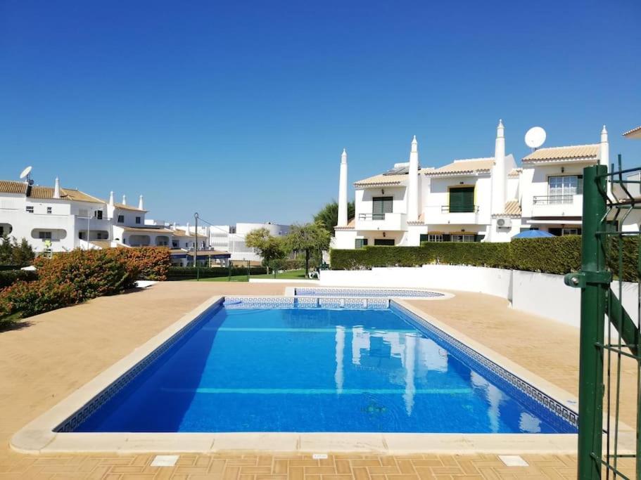 Joia Da Gale House - Pool And Garden & Bbq & Gale Beach Albufeira Bagian luar foto